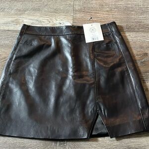 LITA by Ciera 
100% Lamb Leather 
14” waist
15.5” length